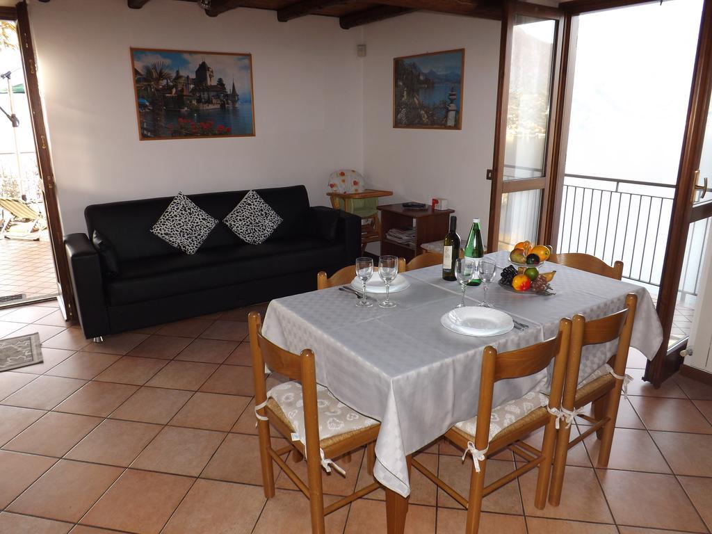 Exclusive Villa Crotto Lake View Варенна Номер фото